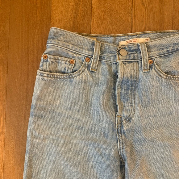 Levi’s straight leg jeans - Picture 3 of 5